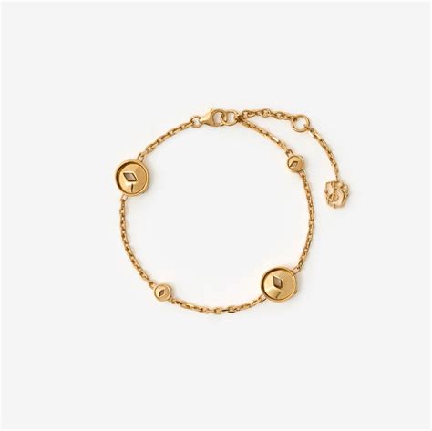 Hollow Medallion Bracelet in Gold 